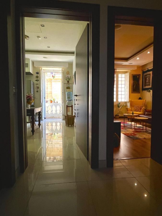 Valletta Collection - Merchant Str Apartment With Large Yard Buitenkant foto